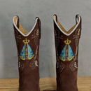 Texana Padroeira - Couro Nobuck Chocolate | Bordado Ferrugem